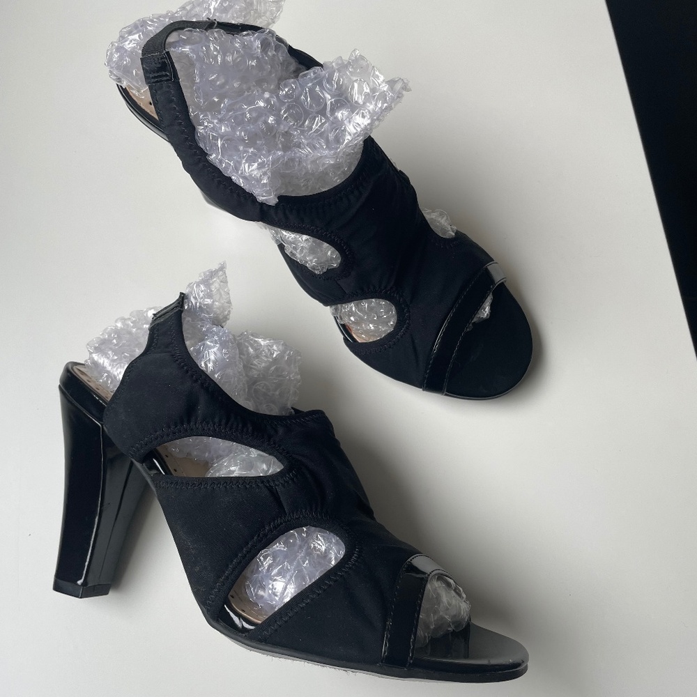 Black Adrienne Vittadini Heels